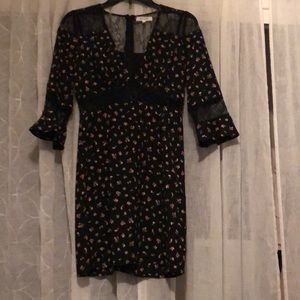 Flower dress with lace detail